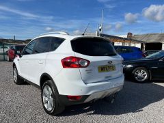 Ford Kuga 2.0 TDCi Titanium AWD Euro 5 5dr - 8207 - 13