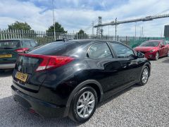 Honda Civic 1.8 i-VTEC ES Euro 5 (s/s) 5dr - 8121 - 13