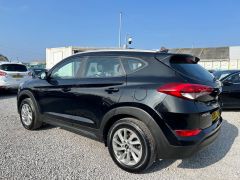 Hyundai TUCSON 1.6 GDi Blue Drive SE Nav Euro 6 (s/s) 5dr - 8177 - 10