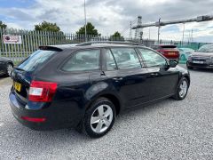 Skoda Octavia 1.6 TDI SE Euro 5 (s/s) 5dr - 8219 - 20