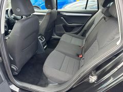 Skoda Octavia 1.6 TDI SE Euro 5 (s/s) 5dr - 8219 - 27