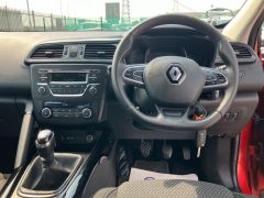 Renault Kadjar 1.2 TCe Expression + Euro 6 (s/s) 5dr - 8136 - 41