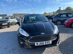 Ford Fiesta 1.0 Zetec Euro 6 (s/s) 3dr - 8203 - 3