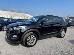 Hyundai TUCSON 1.6 GDi Blue Drive SE Nav Euro 6 (s/s) 5dr - 8177 - 8