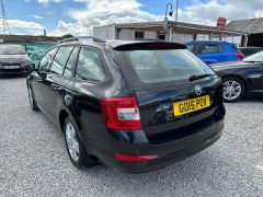 Skoda Octavia 1.6 TDI SE Euro 5 (s/s) 5dr - 8219 - 13