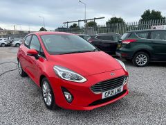 Ford Fiesta 1.0T EcoBoost MHEV Titanium Euro 6 (s/s) 5dr - 8100 - 2