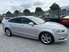 Ford Mondeo 2.0 TDCi Zetec Euro 6 (s/s) 5dr - 8115 - 22