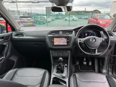 Volkswagen Tiguan 2.0 TDI SEL 4Motion Euro 6 (s/s) 5dr - 8270 - 54