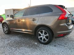 Volvo XC60 2.4 D4 SE Lux Nav Geartronic AWD Euro 5 5dr - 8188 - 3