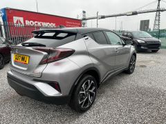 Toyota C-HR 1.2 VVT-i Dynamic Euro 6 (s/s) 5dr - 8294 - 19