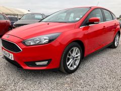 Ford Focus 1.5 TDCi Zetec Euro 6 (s/s) 5dr - 8268 - 12