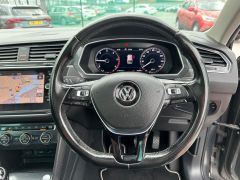 Volkswagen Tiguan 2.0 TDI SEL 4Motion Euro 6 (s/s) 5dr - 8270 - 53