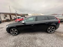 Volvo V60 2.0 D4 R-Design Lux Nav Euro 6 (s/s) 5dr - 8287 - 4