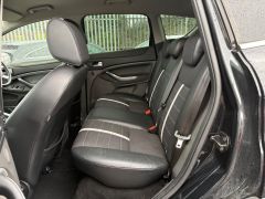 Ford Kuga 2.0 TDCi Titanium 2WD Euro 5 5dr - 8273 - 21