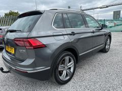 Volkswagen Tiguan 2.0 TDI SEL 4Motion Euro 6 (s/s) 5dr - 8270 - 16