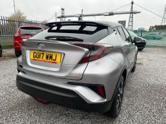 Toyota C-HR 1.2 VVT-i Dynamic Euro 6 (s/s) 5dr - 8294 - 18