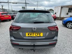 Volkswagen Tiguan 2.0 TDI SEL 4Motion Euro 6 (s/s) 5dr - 8270 - 12