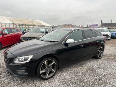 Volvo V60 2.0 D4 R-Design Lux Nav Euro 6 (s/s) 5dr - 8287 - 9