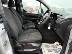 Ford Grand Tourneo Connect 1.6 TDCi Zetec Euro 5 5dr - 8274 - 26